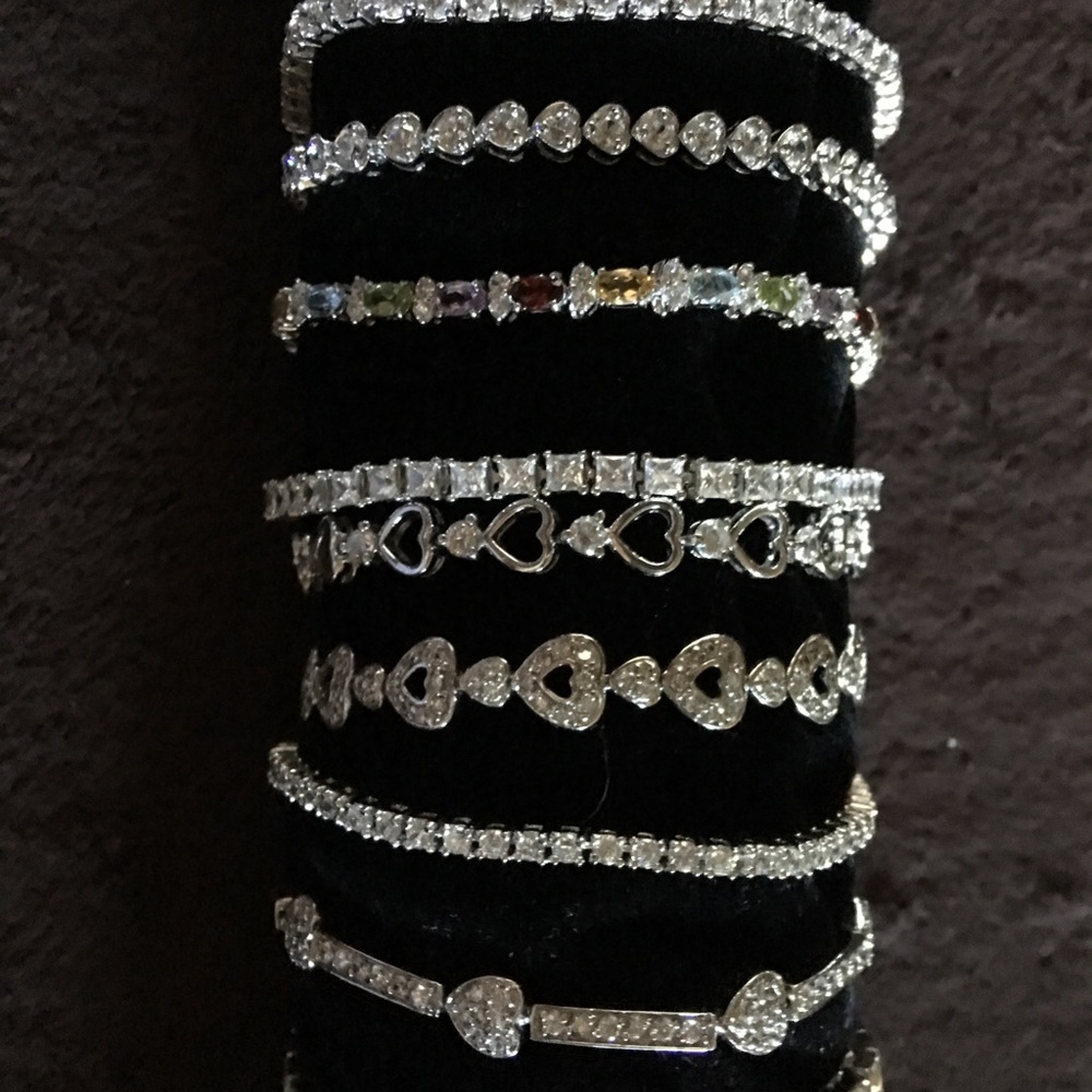 Bracelets - Picture 4 of 5